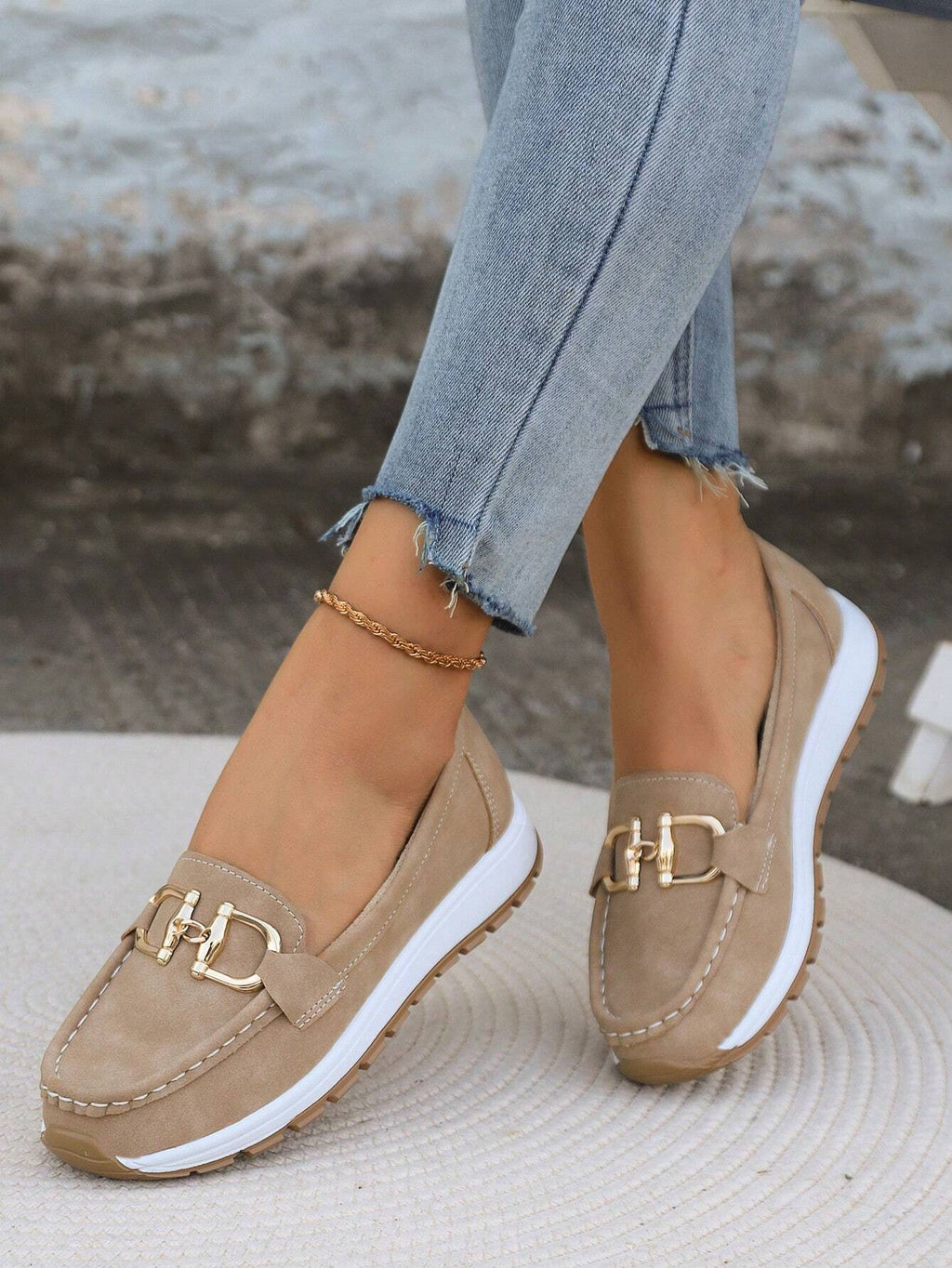 Elly | Chic Buckle Loafers