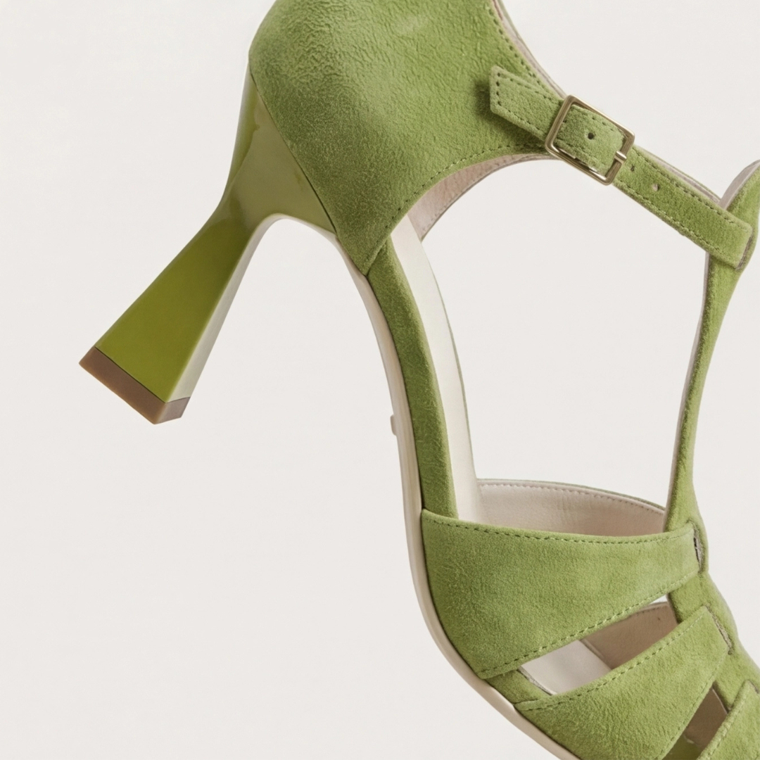 Eira | Vintage Strap Heels