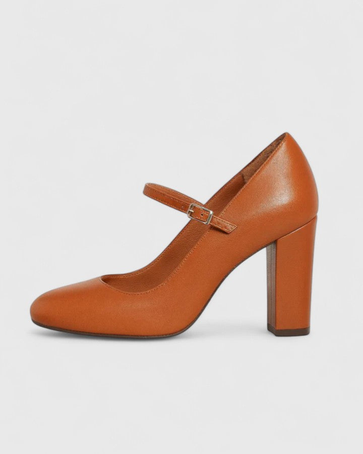 Jamyrah | Women's Wide Heel Ankle Strap Sandals