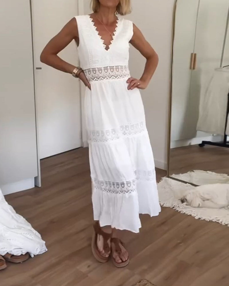 Clarissa | Elegant Lace V-Neck Dress
