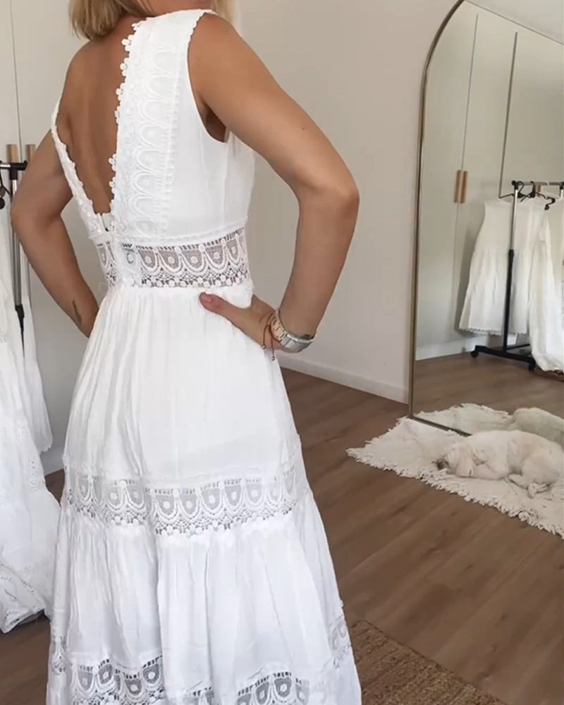 Clarissa | Elegant Lace V-Neck Dress