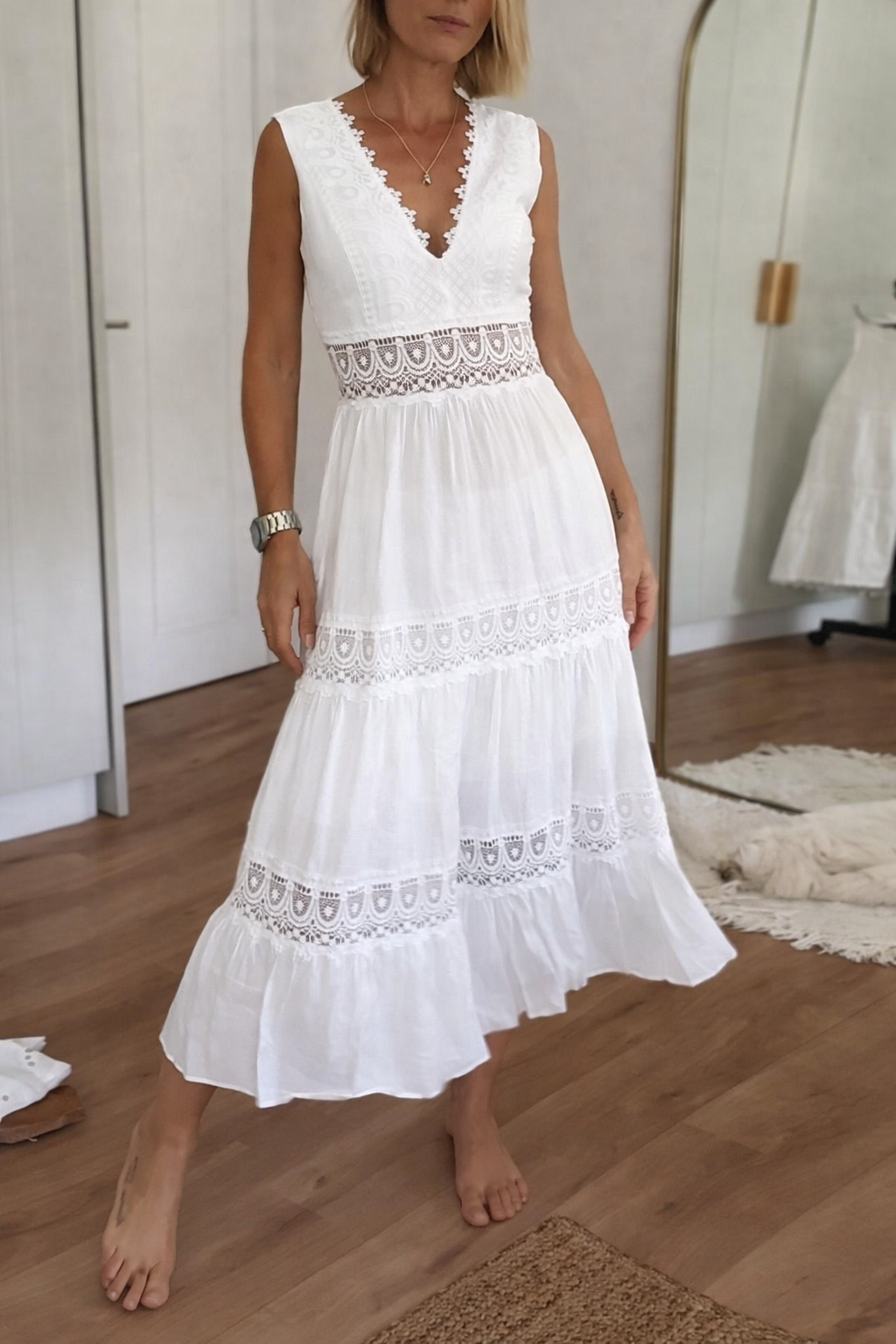 Clarissa | Elegant Lace V-Neck Dress