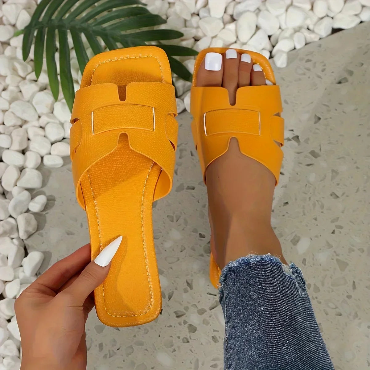 Valencia | Cut-Out Slide Sandals